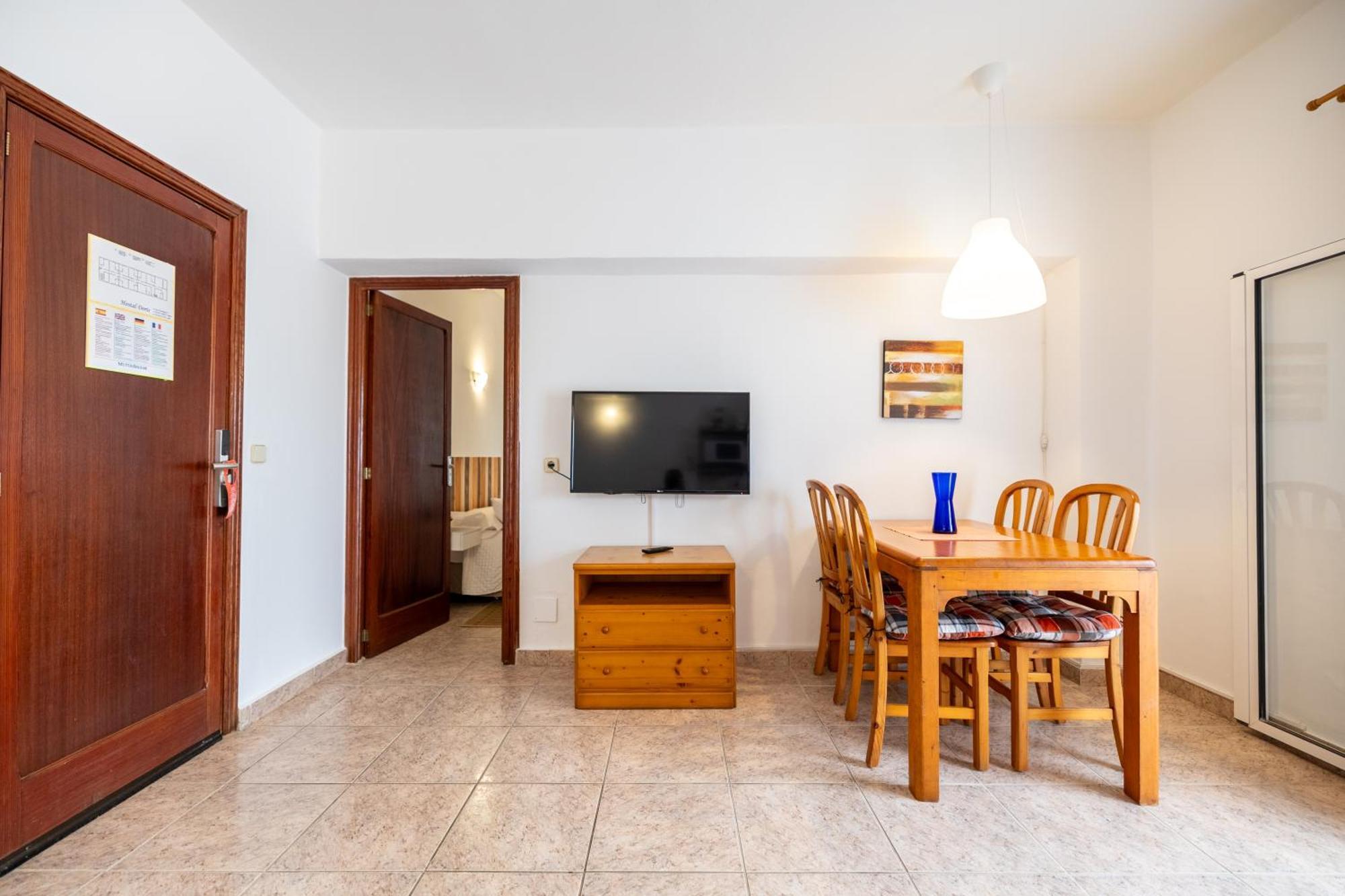 Hostal Doris - Adults Only Colonia de Sant Jordi Cameră foto