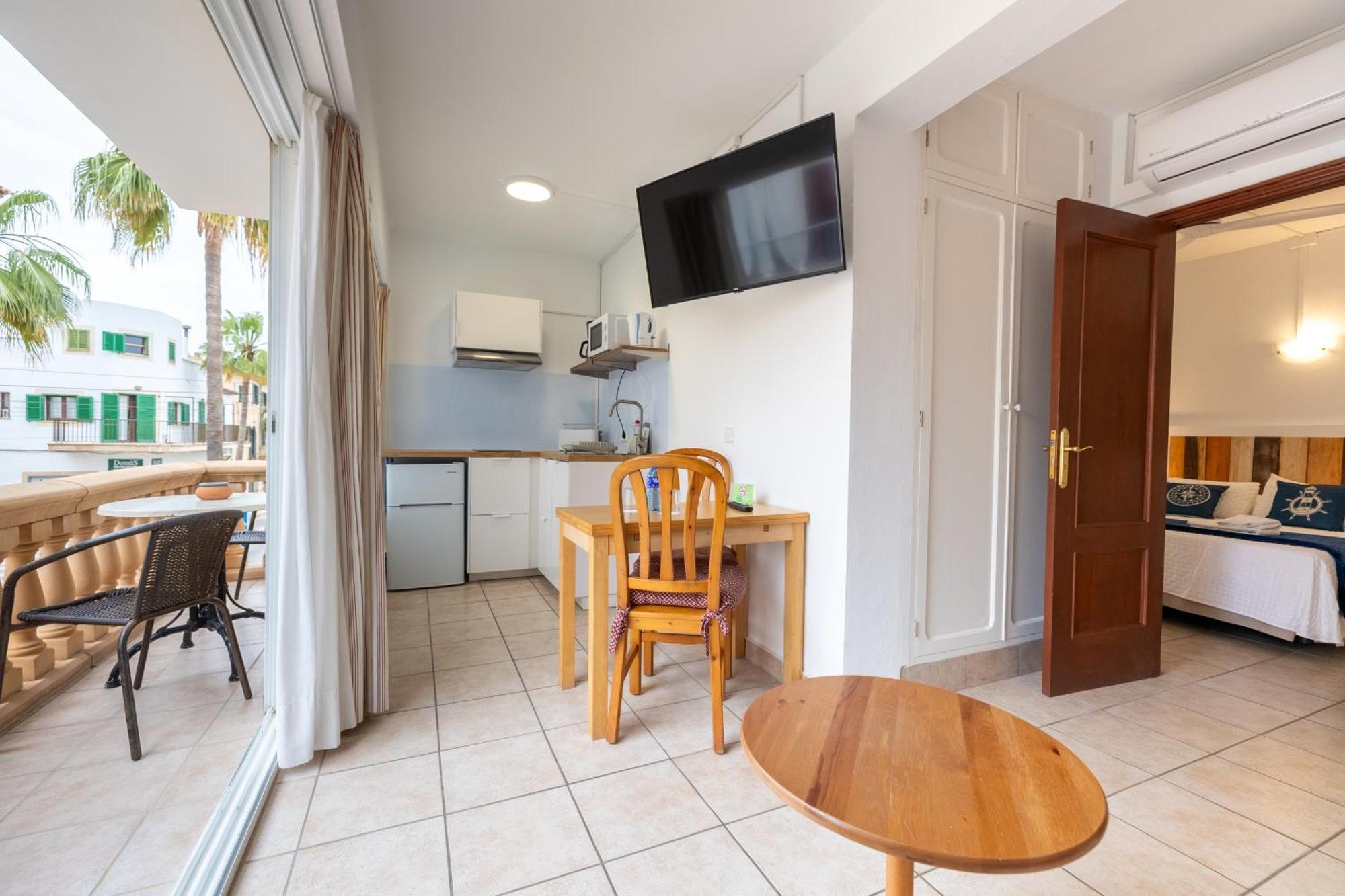 Hostal Doris - Adults Only Colonia de Sant Jordi Cameră foto