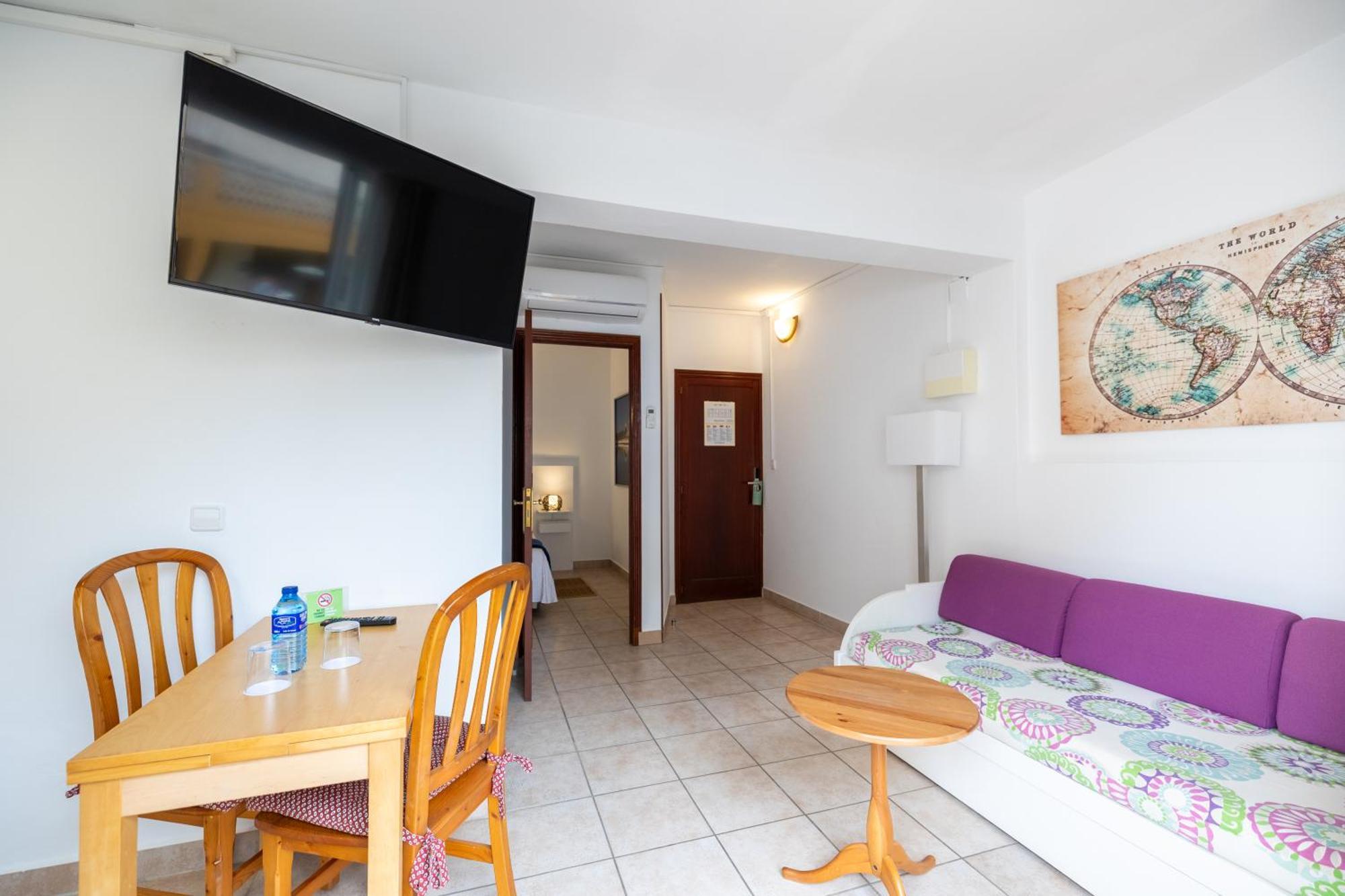 Hostal Doris - Adults Only Colonia de Sant Jordi Cameră foto