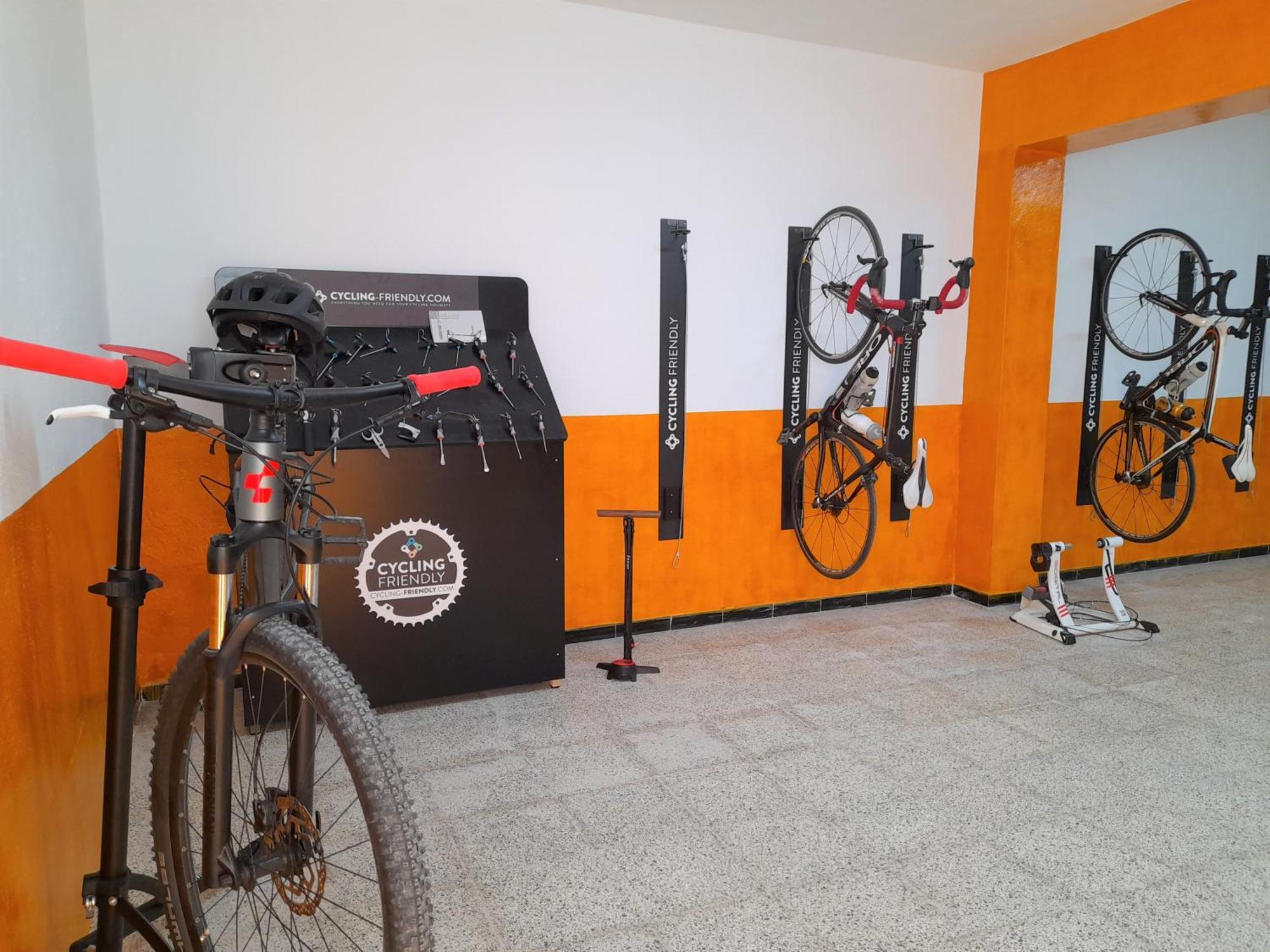 Hostal Doris - Adults Only Colonia de Sant Jordi Exterior foto
